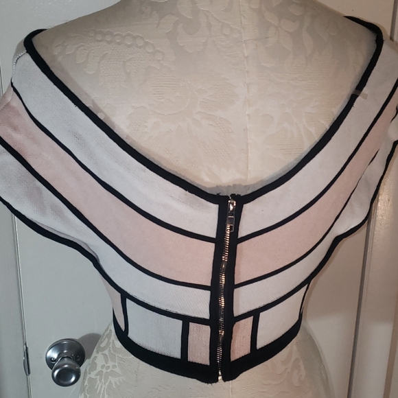 Top - Picture 3 of 4